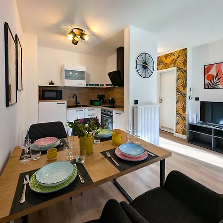 Moderne In Ruhiger Idyllischer Lage 2 2 Personen Moeglich アパート *